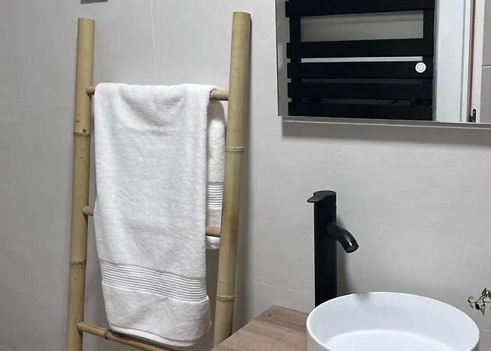 Victrix Homes ليون